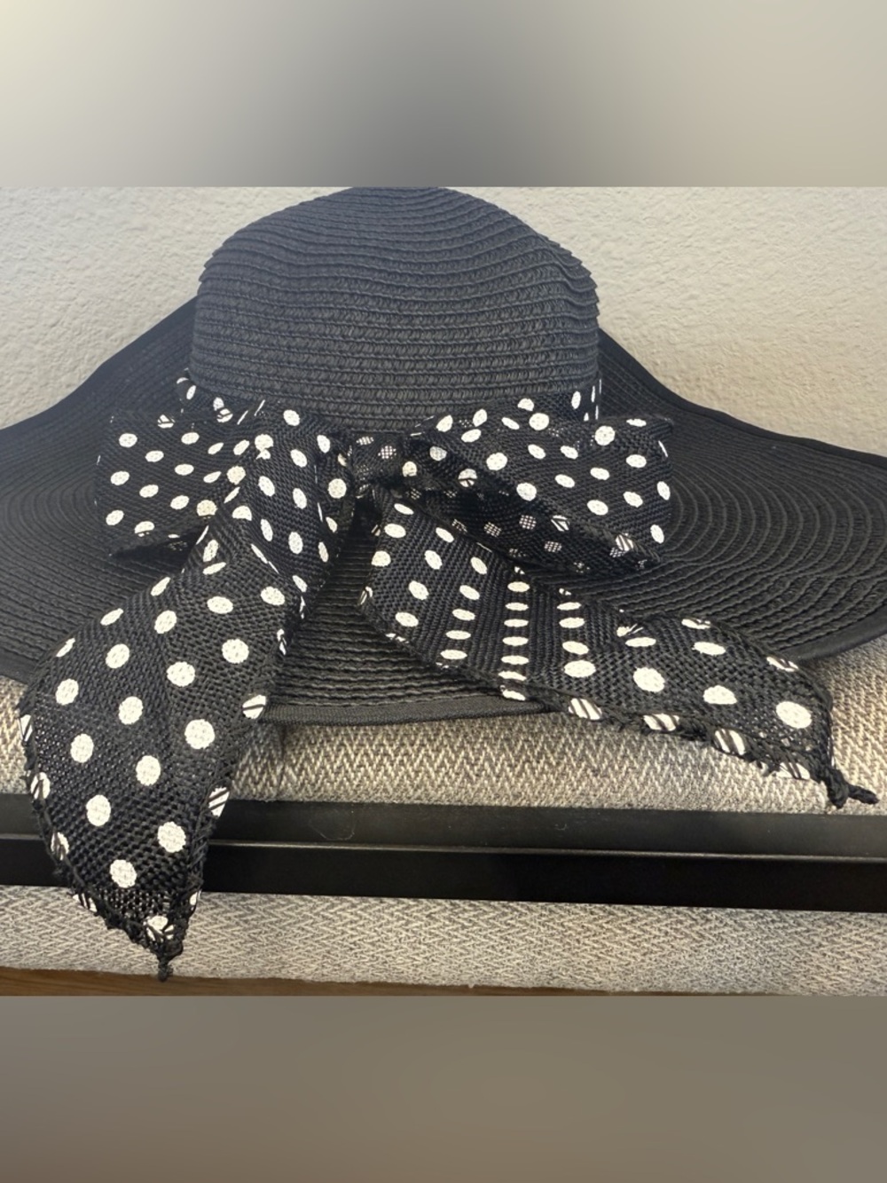 Black Wide-Brim Straw Sun Hat with Polka Dot Ribbon - Picture 14 of 16
